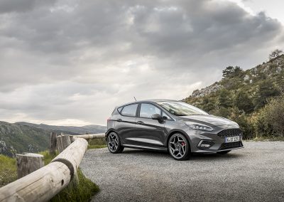 2018FordFiesta_MAGNETIC_ST_01