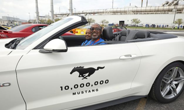 Ford świętuje produkcję 10-milionowego Mustanga